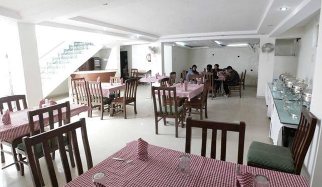 Shivanta Residency Hotel Rishīkesh Esterno foto
